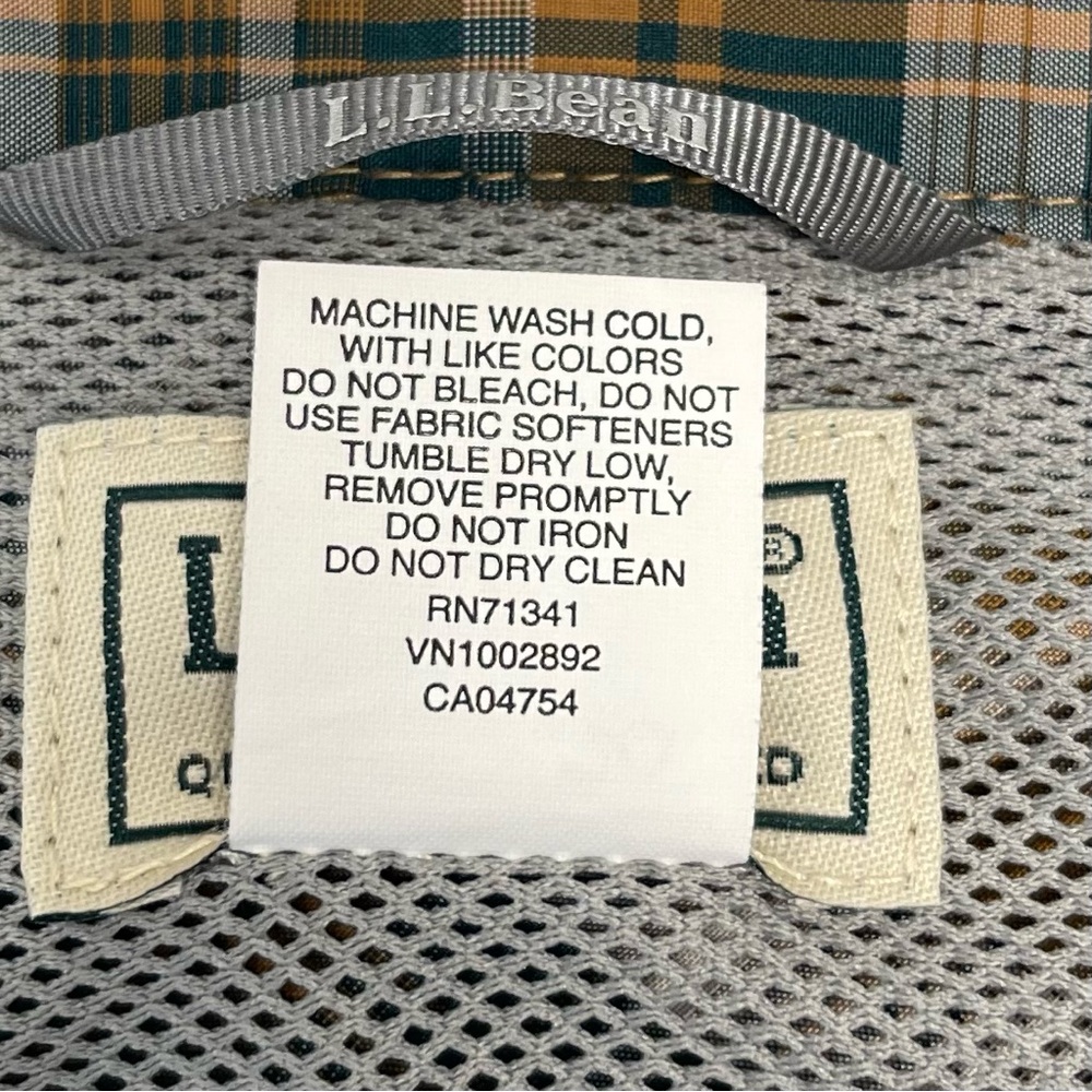 L.L. Bean Size XL Mens Short-sleeve Plaid Shirt Button-down - Picture 9 of 11